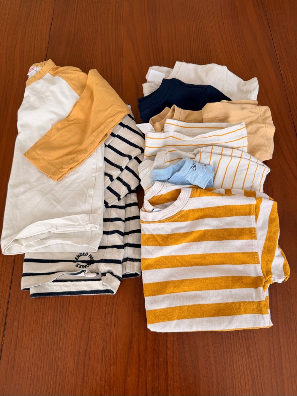 Zara/Gap/Old Navy 4/5T Kid Shirt Bundle